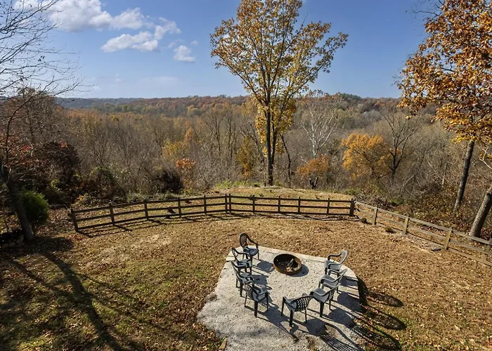 3br Ridge Hot Tub, Firepit & Valley Views Holiday home