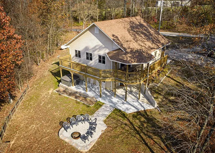 3br Ridge Hot Tub, Firepit & Valley Views Holiday home Carbondale